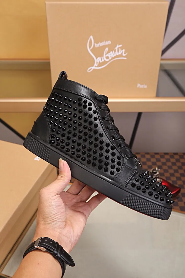 Ex-factory price 480. christian louboutin (CL red sole shoes) counter nail series, high-top casual sneakers for couples 📢 📢 📢 Exclusive hot style release 🎈🎈💪 Movable latex feet 👻 Finished outsole stitching line [satisfied] 😝Female 35-40# Male 38#-46, global supply😝 [Top version]: original imported cowhide upper, top original leather lining, original molded TPU outsole, original 1:1 detail processing, original shoe last, large quantity available from stock,